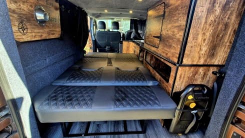 OTTO – Campervan Renault Trafic 2019 2 Berth 