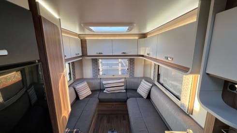 Taylor (Swift)  – Make Marvellous Motorhome Memories 