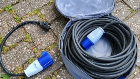 Very neat, luxurious and complete Chausson Allegro 68 with 4 sleeping places.