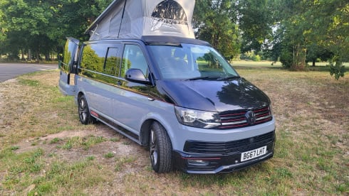Rosie – 4 berth Volkswagen campervan from 2017