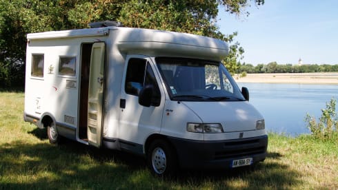 david – Vermietung eines renovierten Challenger-Wohnmobils