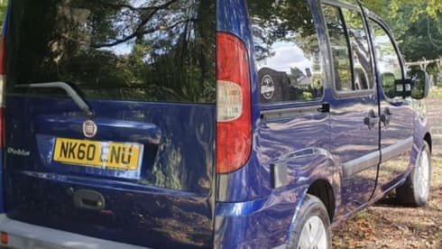 2-berth Fiat Mini-Campervan - explore and sleep anywhere!