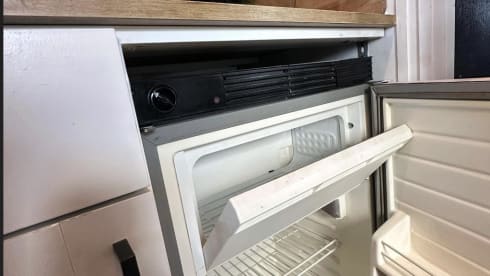 Ford transit camperbus  – 2p Ford bus uit 2007