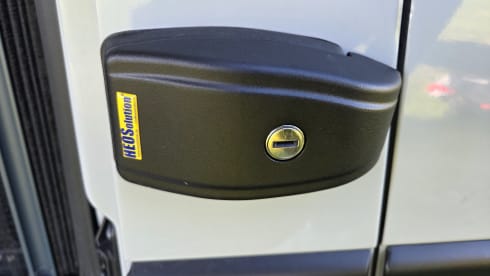 Hymer Yellowstone '24 - Automatic with tow bar 3T