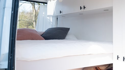 Bonnie – Off grid camper in Barcelona