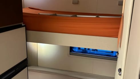 Grote Camper 7 personen alkoof