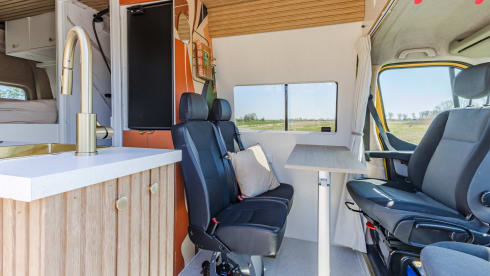Extra high luxury off-grid camper for 2 adults and 1 child 
