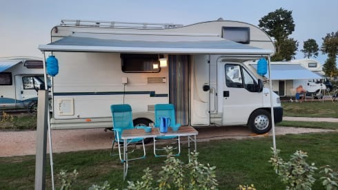 BlueRide – Complete Fiat Ducato family camper bunk stove / hot water water