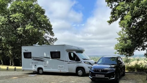 FUN BUS :0) – Large 6 berth Family Motorhome