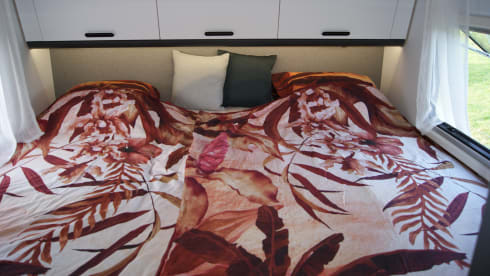 FreeLiving – AUTOMATIC with level system, extra long beds. ALSO WINTER