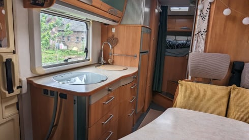 5p Hymer alcove from 2005