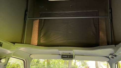 Calí – Very neat original VW T4 California Coach