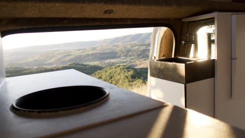vanWoolly – Compact self-built camper bus