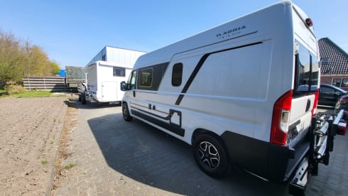 Adria Twin Sport 600 SPB – Chic, luxurious camper van with double bed, navigation system, bicycle rack 80 kg, etc.