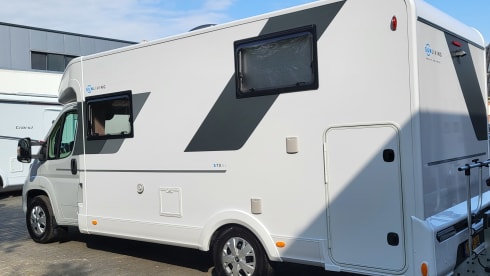 Sun Living S70sl – New and chic camper with single beds of 2.10, fully equipped