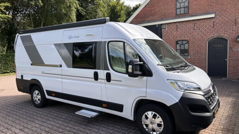 Adria Sun Living 2023 V65 SL bus camper | length beds | tow bar