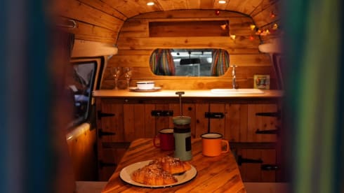 Kashtan  – Beautiful Quirky Camper  - heated - insurance included 