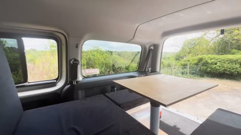 CC – 5 berth Compact Caddy - ULEZ compliant
