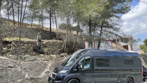 Tourne 6.4 – New Bus Camper for Rent Peugeot Boxer