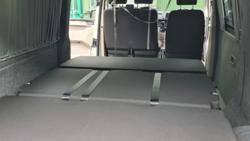 Victoria – VW Camper Van - T6 2017