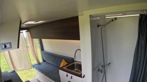 Frodo – Volkswagen VAN for all seasons.