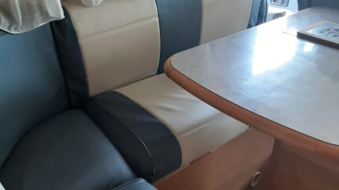 Mitoune – Mercedes rapido motorhome