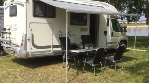 Lowieke – Clean and spacious family camper!