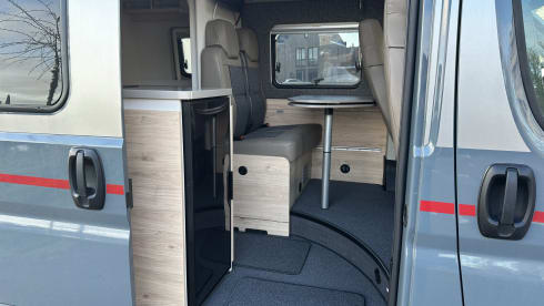 Dethleffs 600 Buscamper - 2023 - Automaat - 2 personen