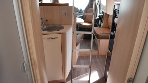Bürstner Ixeo 734 '30 Edition, Queen bed, Lift-down bed!!!