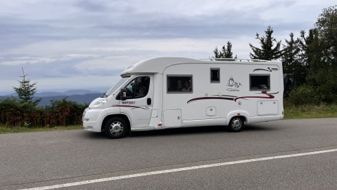 Jelbe – Rapido half integrated Two to four persons.