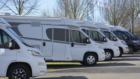 Carado T448 (1) – Ultimate Freedom! Very luxurious camper with length beds and fully equipped