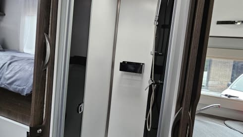 4p Ford semi-integrated uit 2024