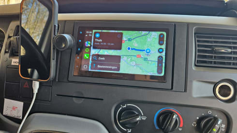 6p Chausson Flash 07 (air conditioning, TV, Apple CarPlay)
