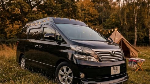 Ebony – 4 berth Toyota campervan from 2009