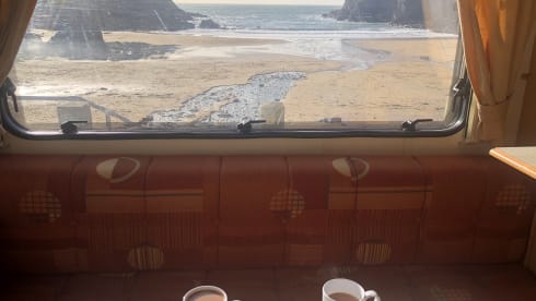 Anglesey Motorhome – Eldis Autoquest 140 4 Berth Motorhome