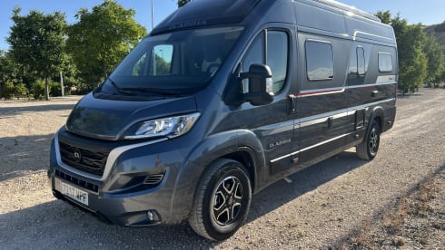 Adria – SuperDeLuxe 4 person Adria CamperVan (2024) in Madrid