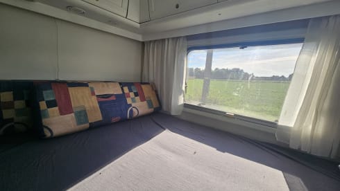 Cozy Fiat Ducato camper – your ticket to freedom!