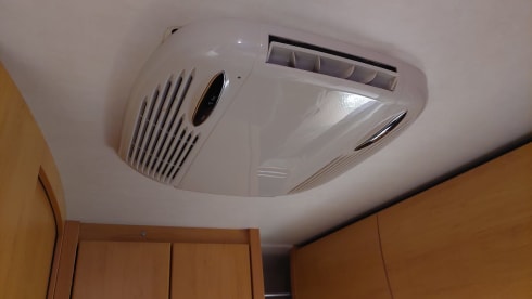 5p Hymer alcove from 2005