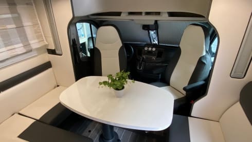 Profilé – Spacious and comfortable new mobile home for rent