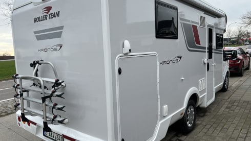 Loft On Wheels 5.0 – Recent automatic camper for 4 people