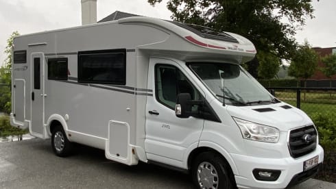 Beautiful new Camper from 2024 Still available from 24/7 to 3/8