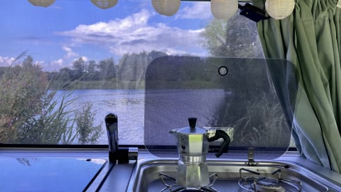 Sinne – Volkswagen T4 with pop-up roof and including SUP boards