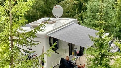 Luxury hotel room (family camper) on wheels...
