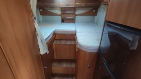 2p Hymer cl 588 semi-integrated from 2014