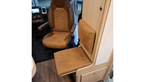 2p Bürstner semi-integrated from 2017