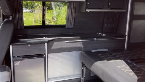 Nemo – 4 berth dog friendly campervan with Pop top