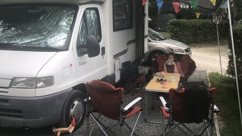 Polly – 5 berth Peugeot alcove from 1999