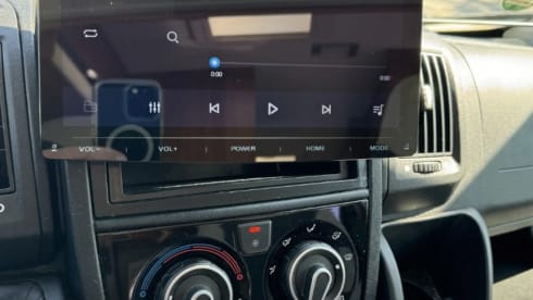 2p Knaus bus from 2015