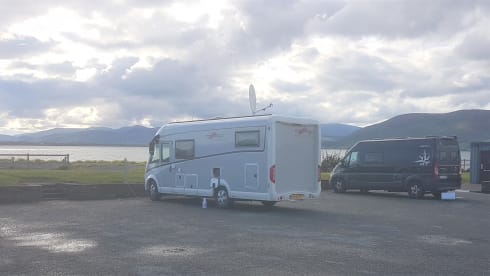 Camper Evenement – Carthago Compactline 143 Integrated