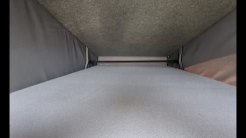 Hercules  – Gloucestershire, 4 berth VW campervan 2015 (TV, microwave & awning)